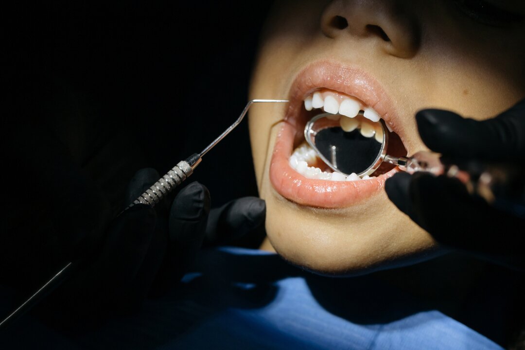 child dental emergency Woodland Hills